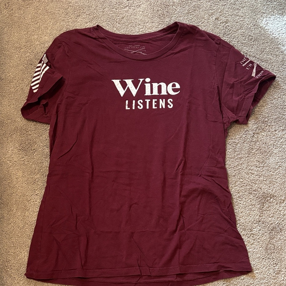 Grunt Style Wine Listens Women's T-shirt